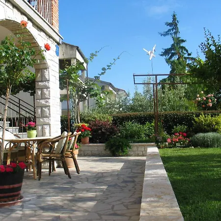 Jolly Porec: Blizu Centra I Mora