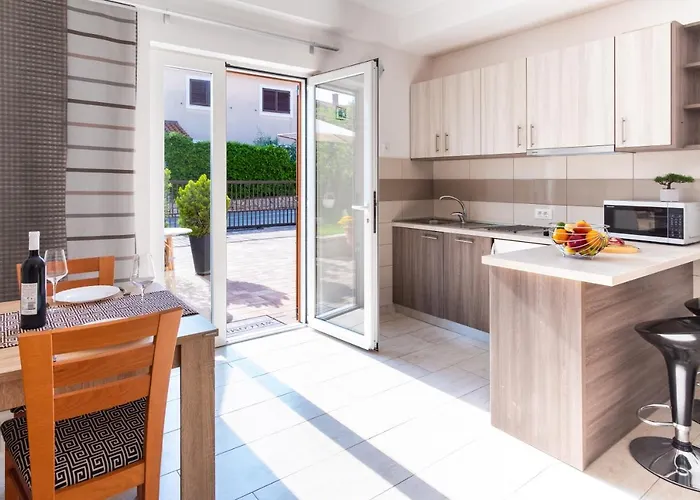 Jolly Porec: Blizu Centra I Mora *