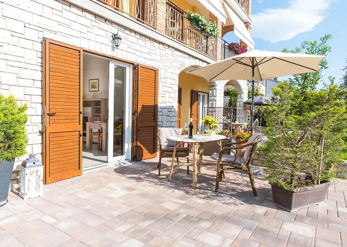 Jolly Porec: Blizu Centra I Mora Poreč